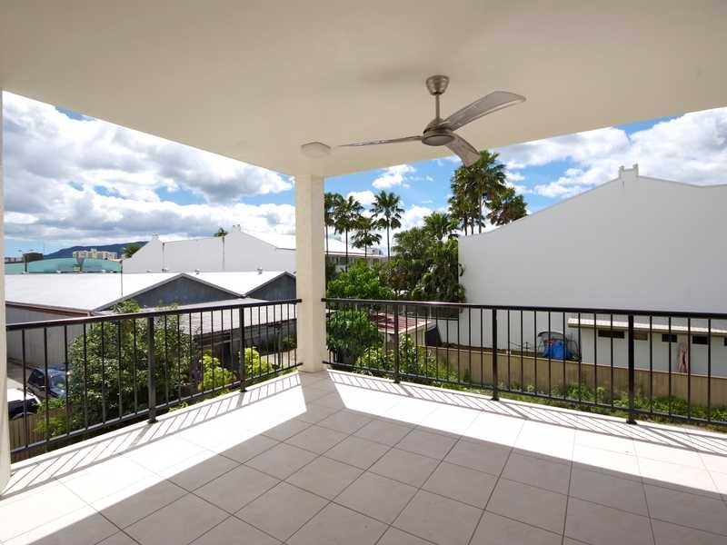 9 / 15-17 Minnie Street, Cairns QLD 4870