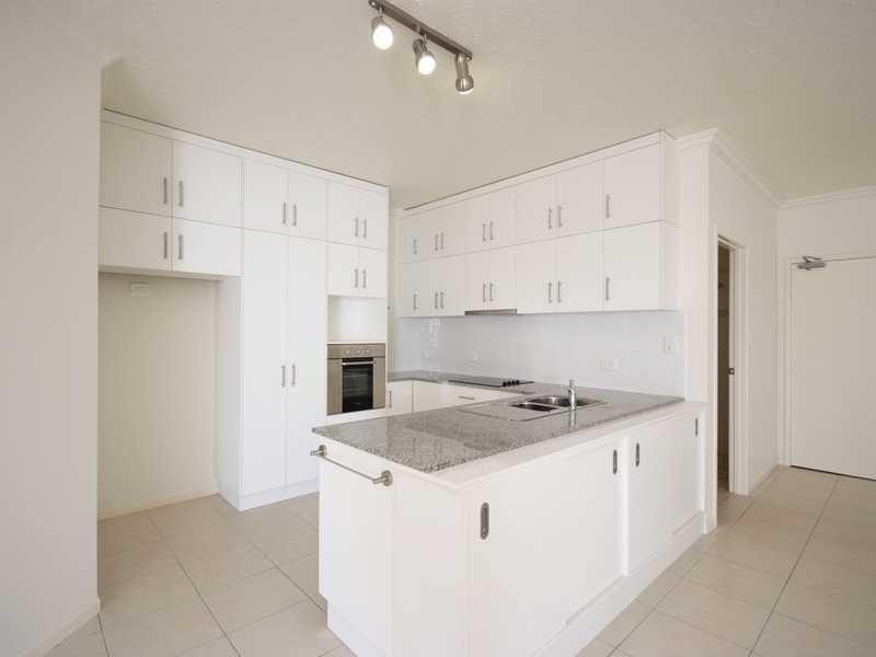 9 / 15-17 Minnie Street, Cairns QLD 4870