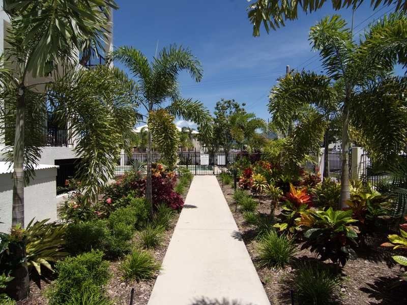 9 / 15-17 Minnie Street, Cairns QLD 4870