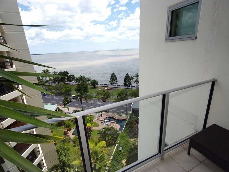 1002/99 Esplanade, Cairns City QLD 4870