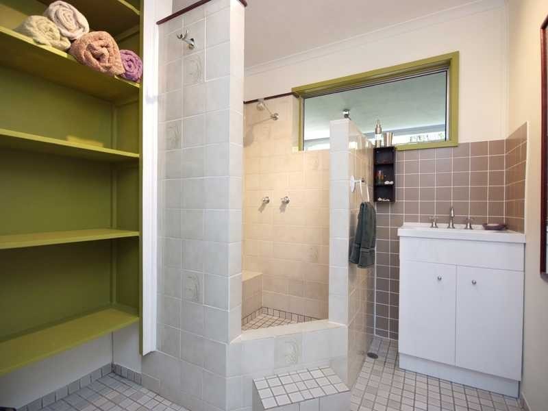 4 Fern Street, Holloways Beach QLD 4878