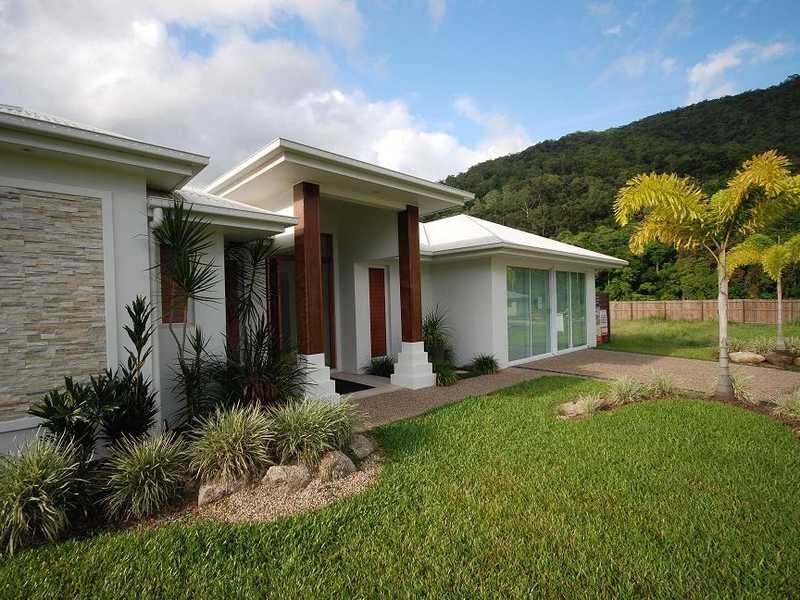 6 Davidson Close, Redlynch QLD 4870