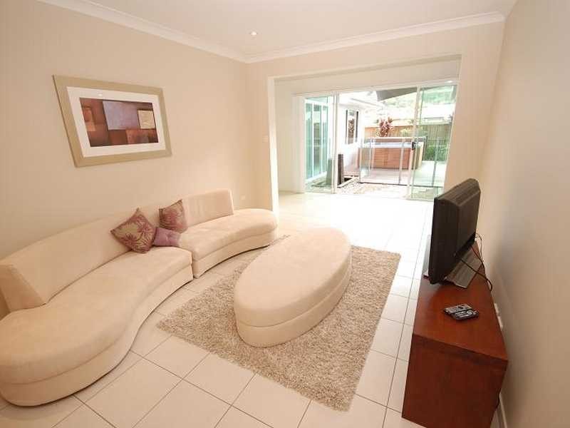 6 Davidson Close, Redlynch QLD 4870