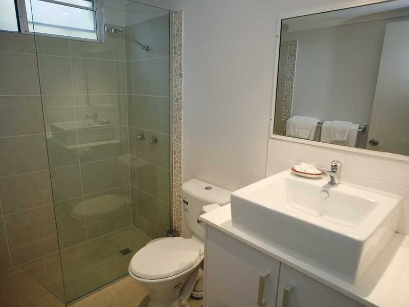 4/239 Lake Street, Cairns City QLD 4870