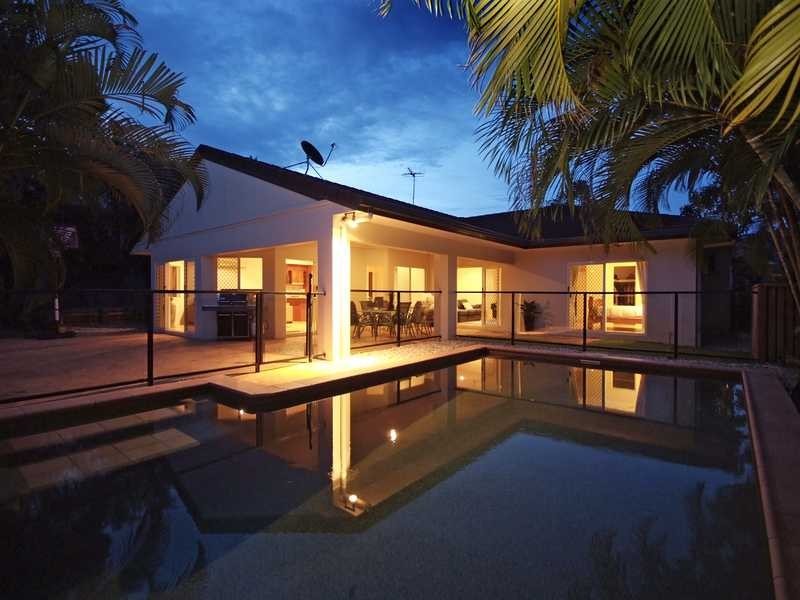 9 West Park Ridge Drive, Brinsmead QLD 4870