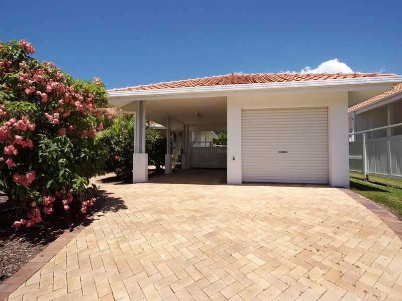 8 Cascade Ave, Kewarra Beach QLD 4879