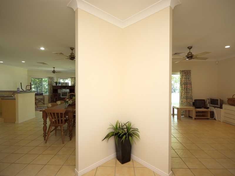 4 Parkinson Drive, Kewarra Beach QLD 4879