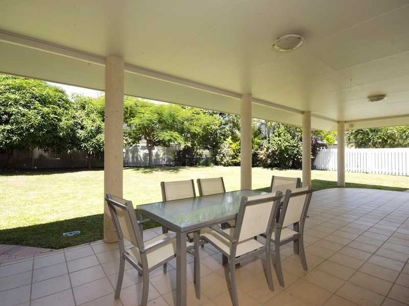 4 Parkinson Drive, Kewarra Beach QLD 4879