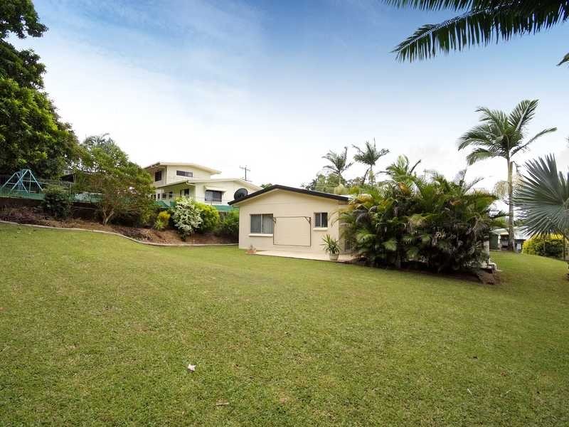 9 Kambara Street, Cairns QLD 4870