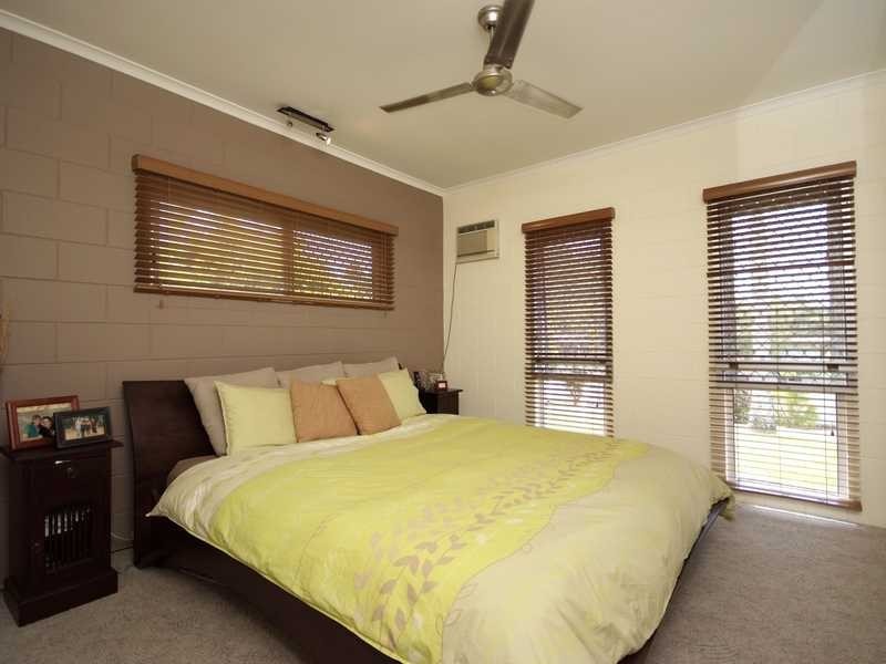 9 Kambara Street, Cairns QLD 4870