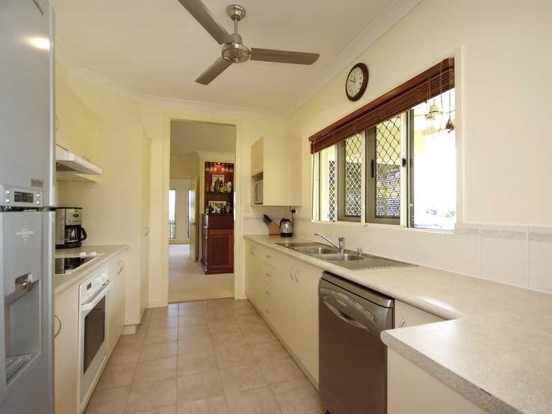 12 Gilmore Street, Bentley Park QLD 4869