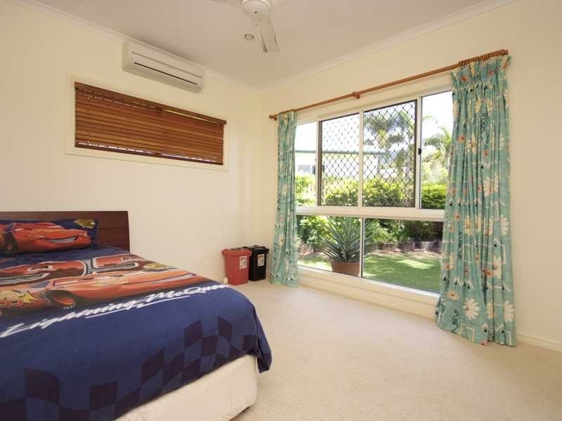 12 Gilmore Street, Bentley Park QLD 4869