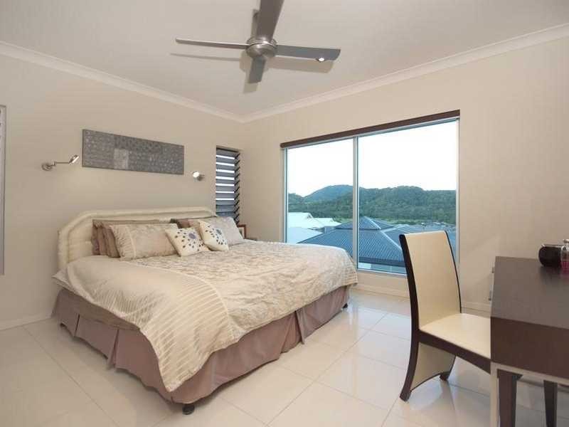 12 Trumpeter Street, Kanimbla QLD 4870