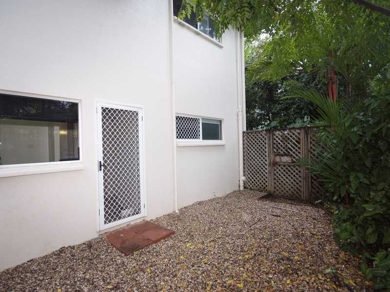 5/342 McCoombe Street, Mooroobool QLD 4870