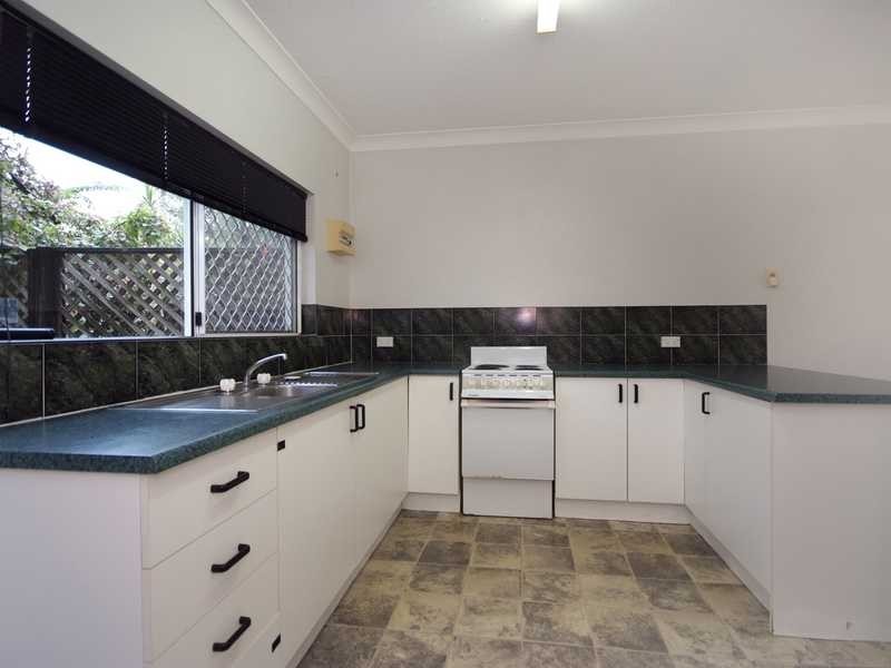 5/342 McCoombe Street, Mooroobool QLD 4870