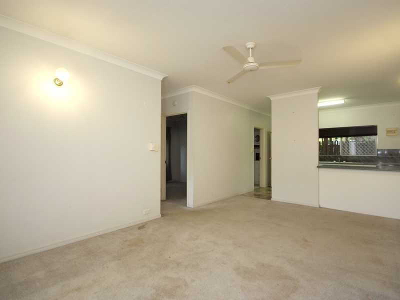 5/342 McCoombe Street, Mooroobool QLD 4870