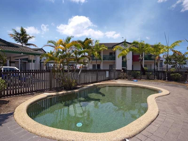 5/342 McCoombe Street, Mooroobool QLD 4870