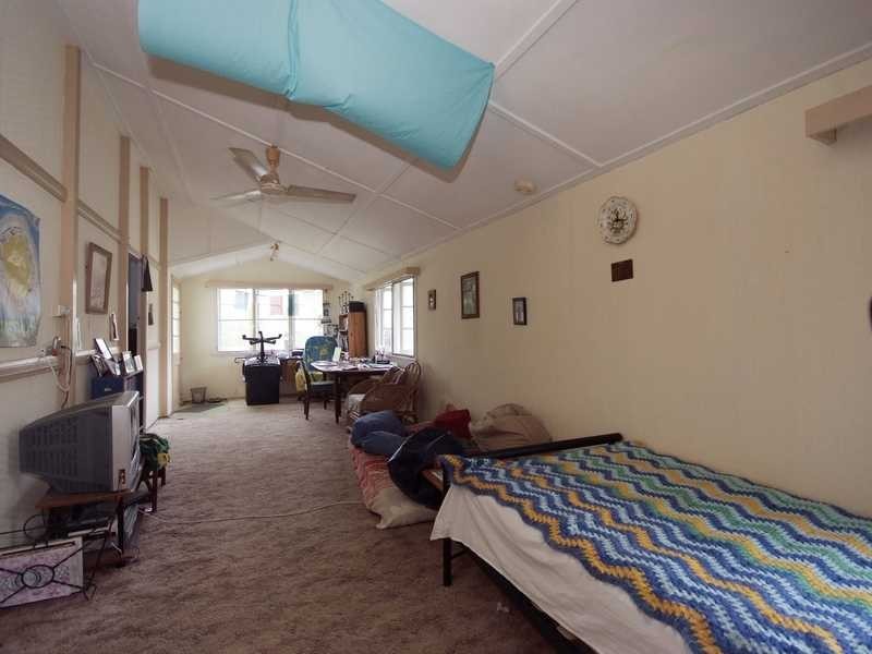 71 Hayward Street, Mooroobool QLD 4870