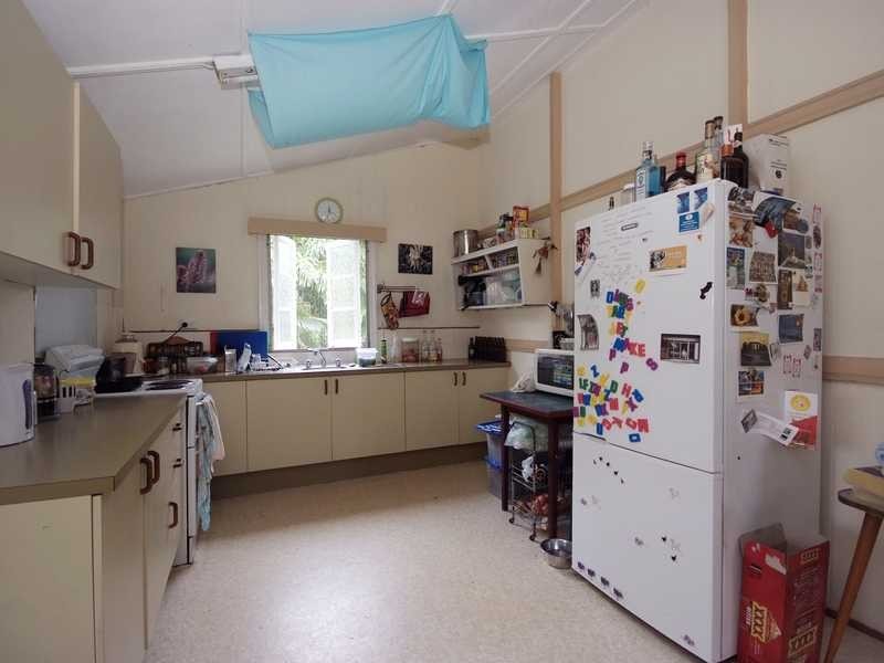 71 Hayward Street, Mooroobool QLD 4870