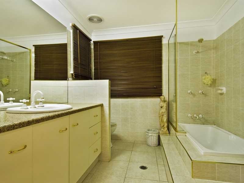 5 Nilla Close, Cairns QLD 4870