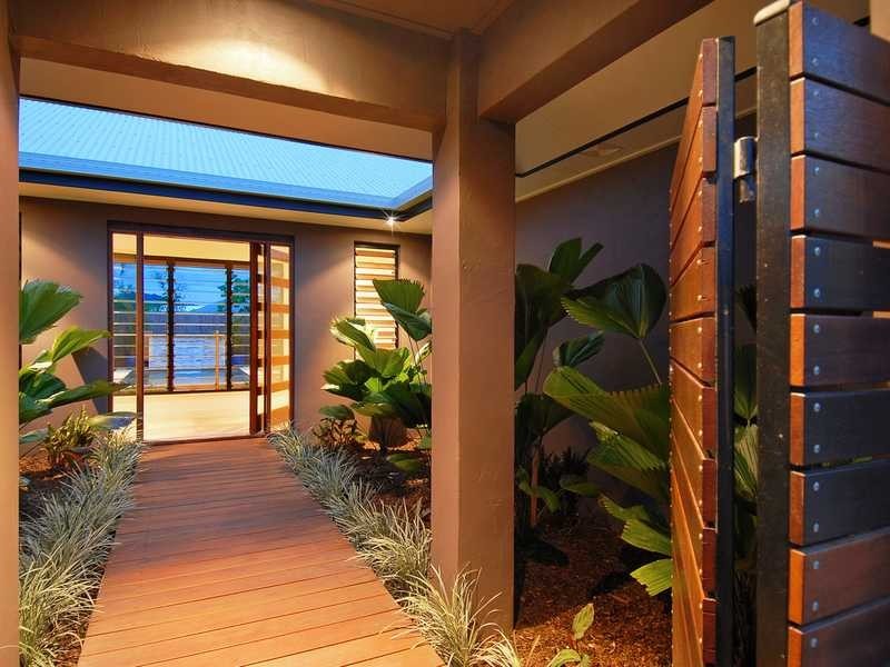 3 Greenvale Close, Smithfield QLD 4878