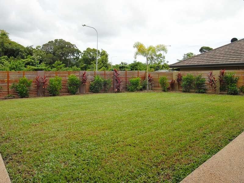 3 Greenvale Close, Smithfield QLD 4878