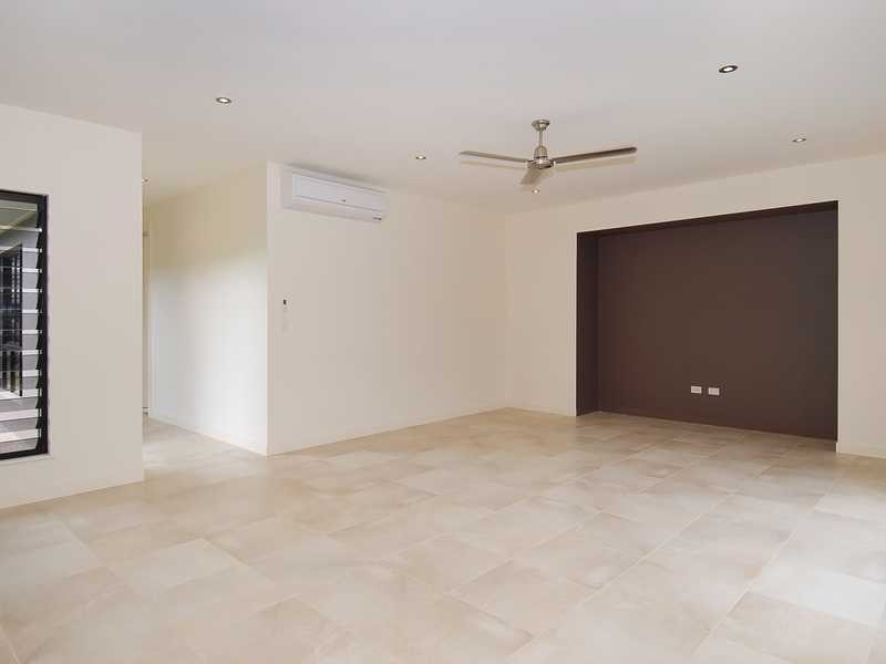 3 Greenvale Close, Smithfield QLD 4878