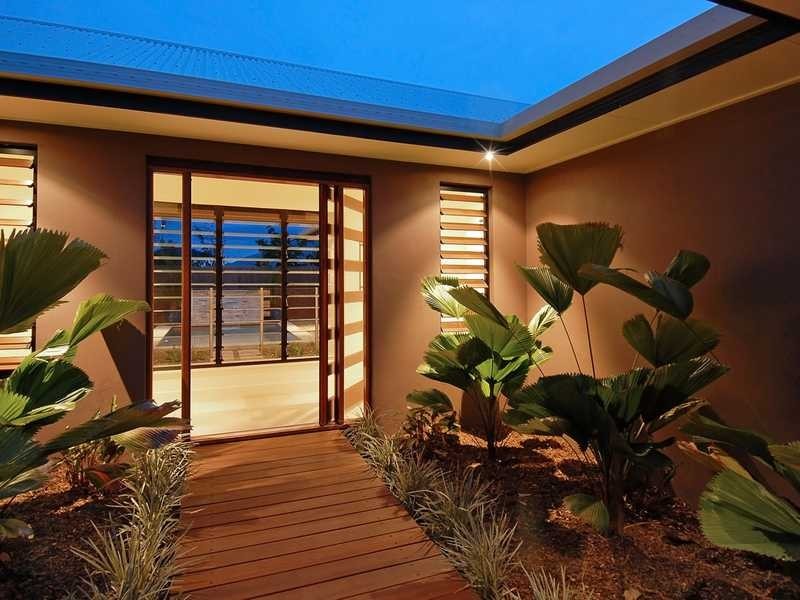 3 Greenvale Close, Smithfield QLD 4878