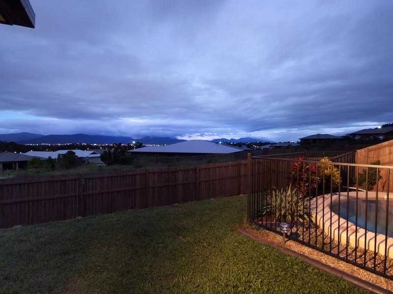 114 McFarlane Drive, Kanimbla QLD 4870