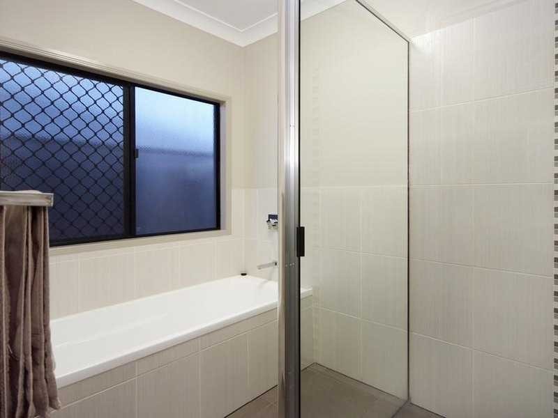 114 McFarlane Drive, Kanimbla QLD 4870