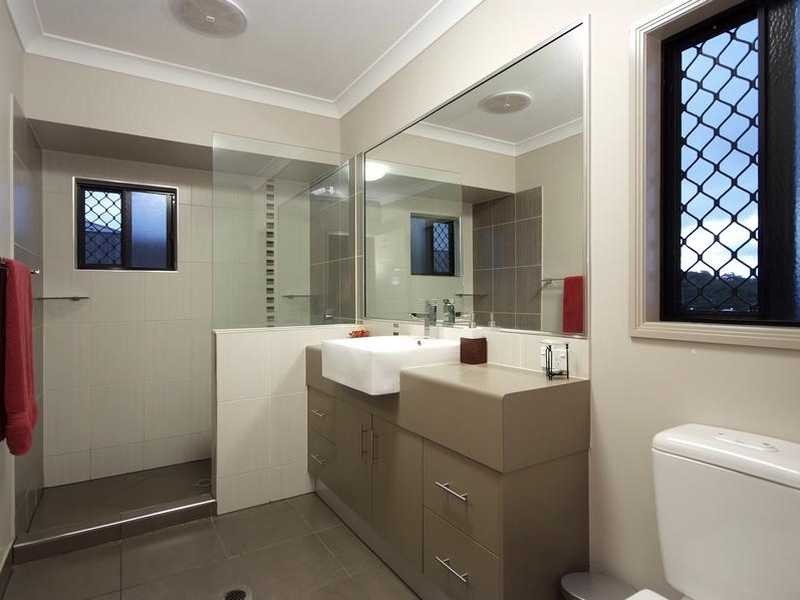 114 McFarlane Drive, Kanimbla QLD 4870