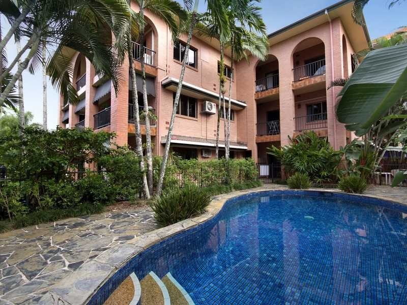 2/271 Esplanade, Cairns North QLD 4870