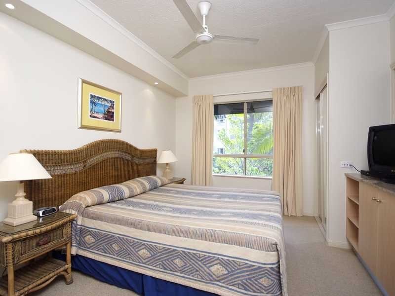 1112/2-10 Greenslopes Street, Cairns North QLD 4870