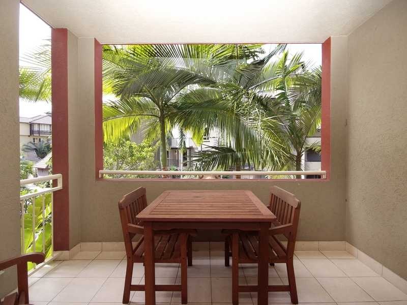 1112/2-10 Greenslopes Street, Cairns North QLD 4870