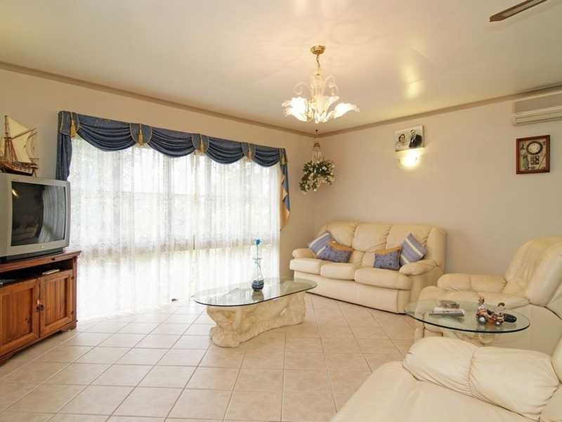 17 Bayview Street, Bayview Heights QLD 4868