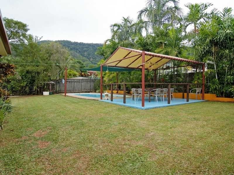 17 Bayview Street, Bayview Heights QLD 4868