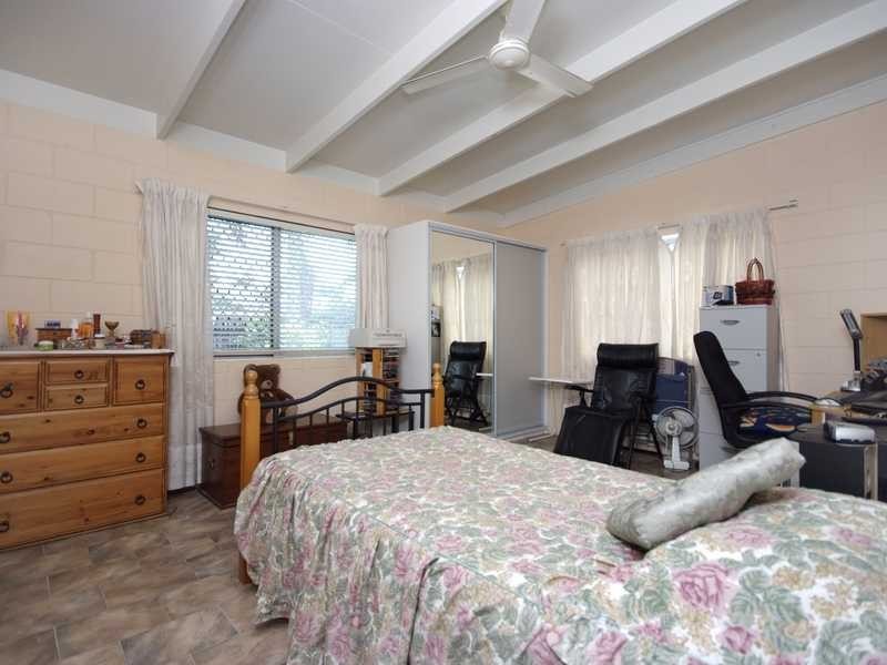 8 English Street, Cairns QLD 4870