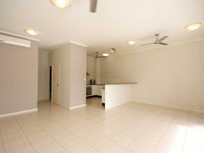 2/15 Clare Street, Cairns QLD 4870