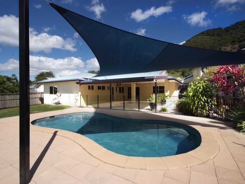 6 Sweetlip Close, Kanimbla QLD 4870