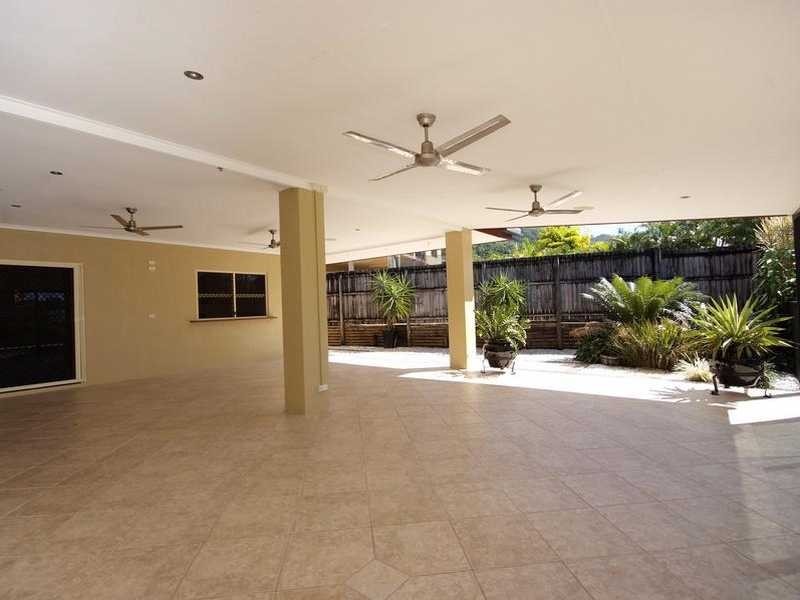 6 Sweetlip Close, Kanimbla QLD 4870