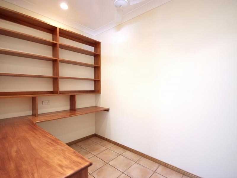 6 Sweetlip Close, Kanimbla QLD 4870