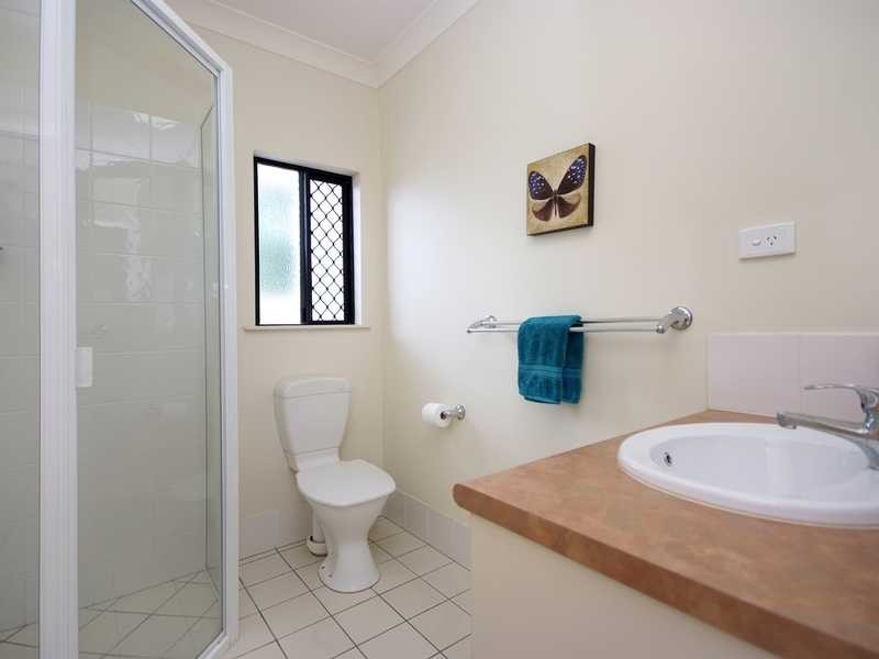 25/190 Irene Street, Mooroobool QLD 4870