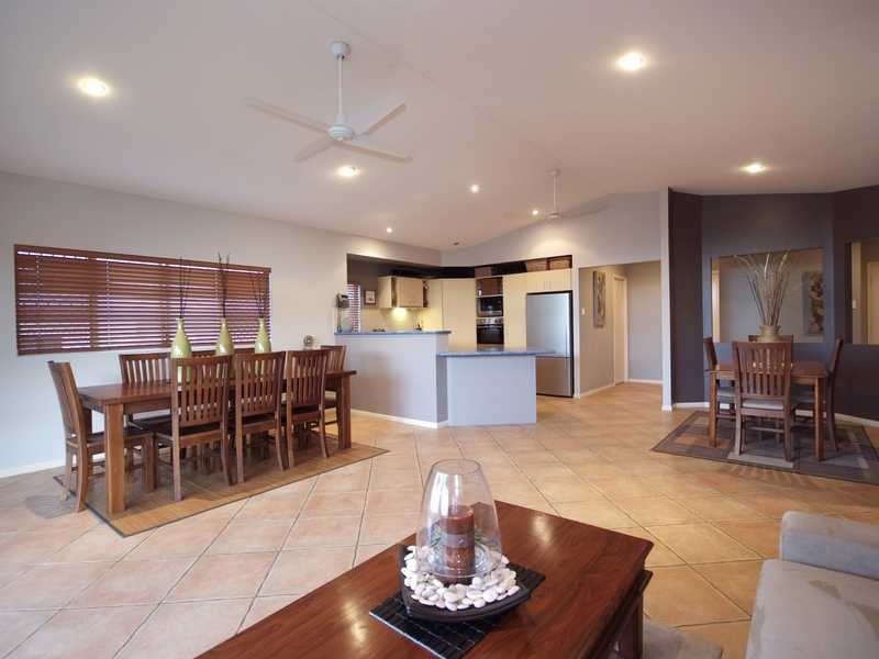 16 Yellowfin Close, Kanimbla QLD 4870