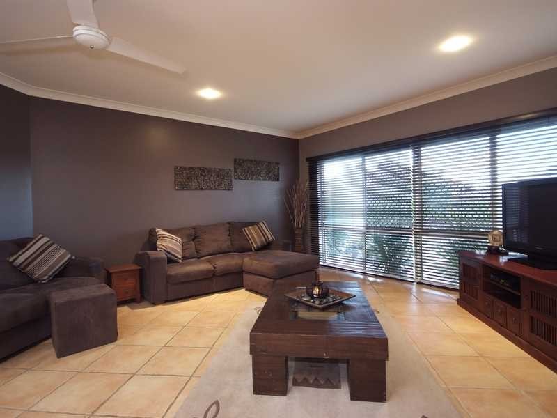 16 Yellowfin Close, Kanimbla QLD 4870