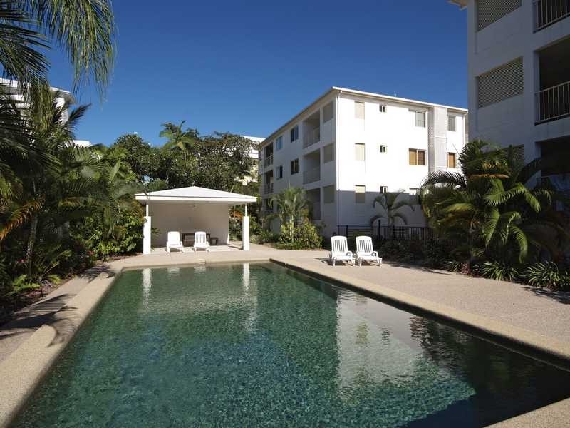 2/210 Grafton Street, Cairns North QLD 4870