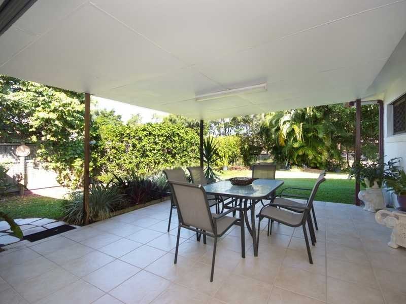 43 Brooks Street, Whitfield QLD 4870