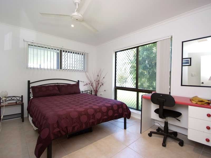 43 Brooks Street, Whitfield QLD 4870