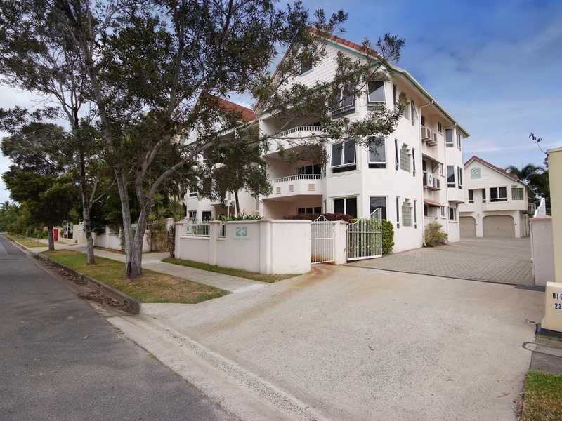 1/23 Digger Street, Cairns North QLD 4870