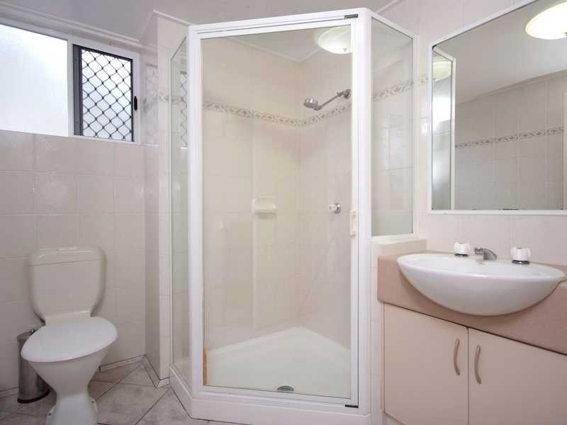 1/23 Digger Street, Cairns North QLD 4870