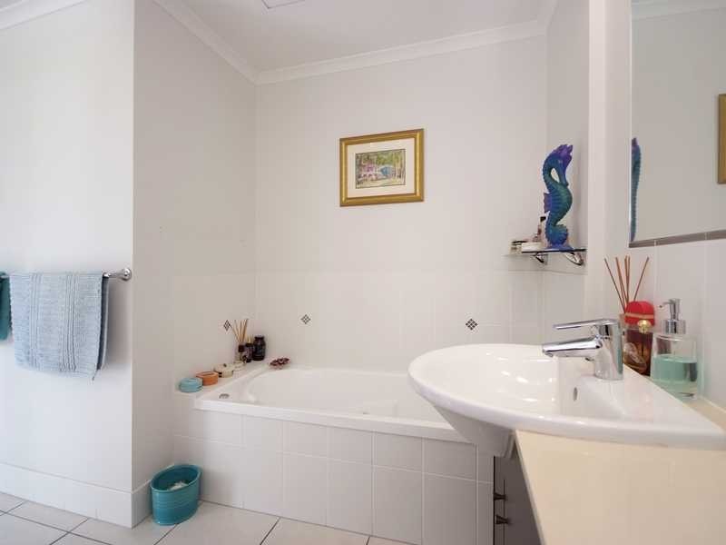 13/79 Spence Street, Cairns QLD 4870